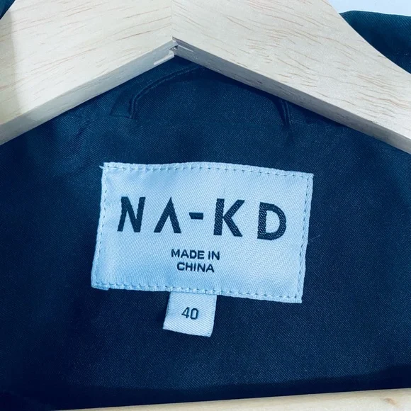 NA-KD Women's Elegant Black Blazer - Picture 4 of 13